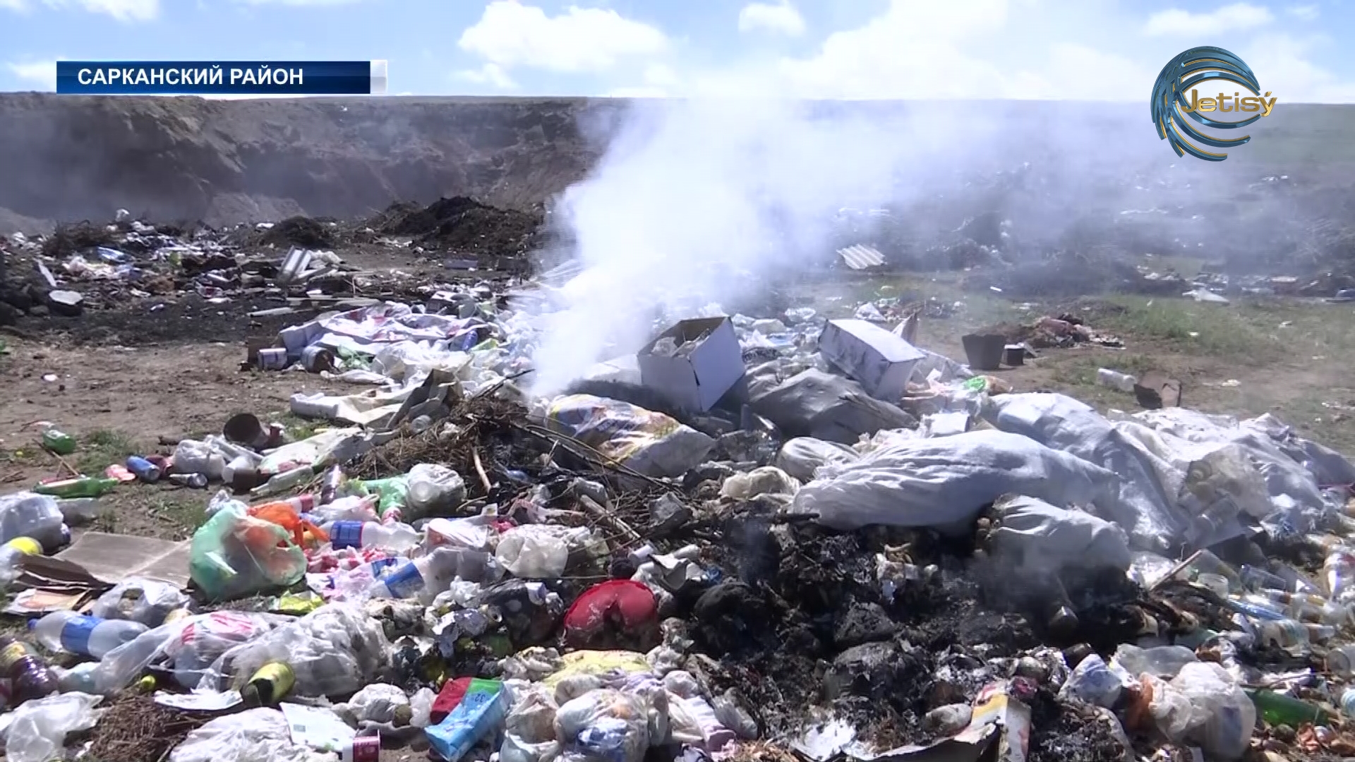Санитарный патруль проверил чистоту в Сарканском районе