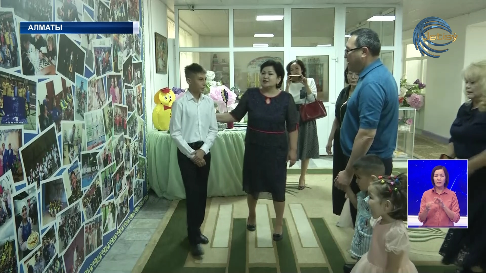 Алматы облысының әкімі балалар үйіне барды
