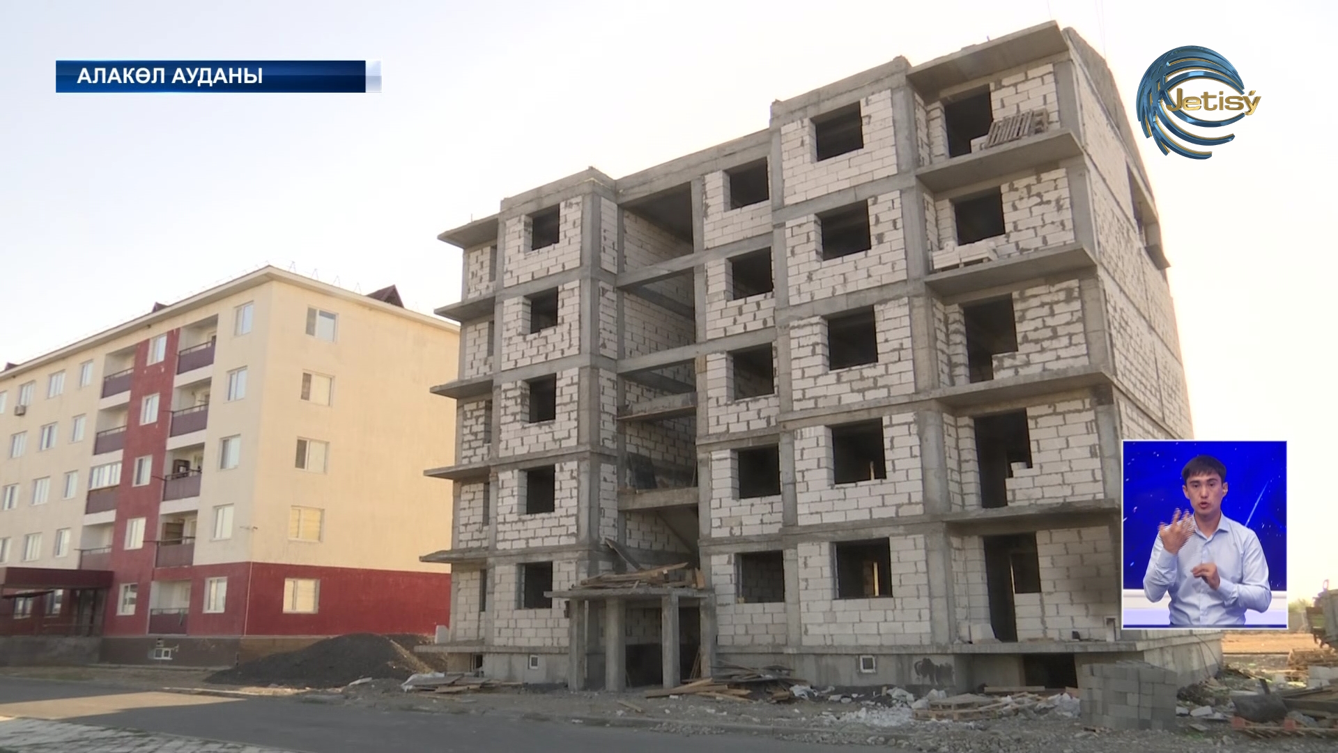Три многоэтажных дома на сто квартир будут сданы до конца года в городе Ушарал