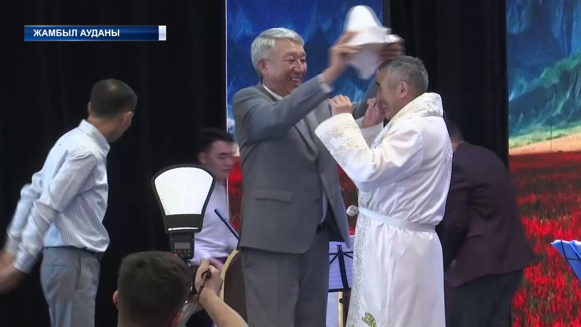 Алтайдан алатауға күй болып төгілдім!