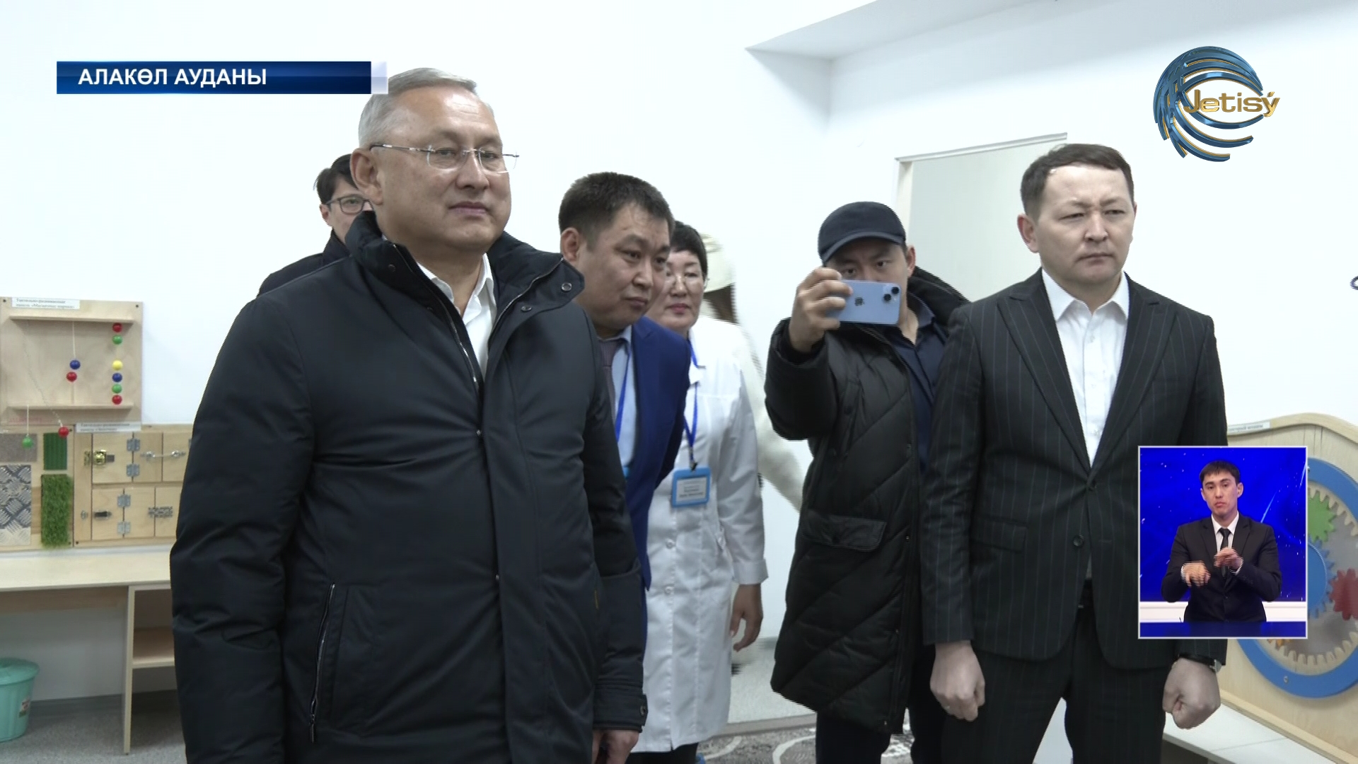 Жетісу облысының әкімі Алакөлде әлеуметтік нысандарды аралады