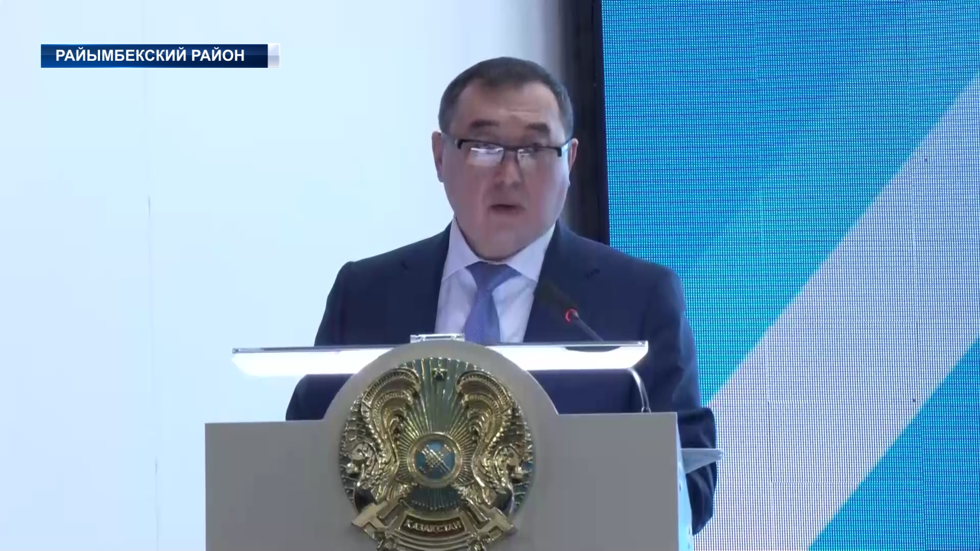 Аким Алматинской области Марат Султангазиев продолжает встречи с населением районов области