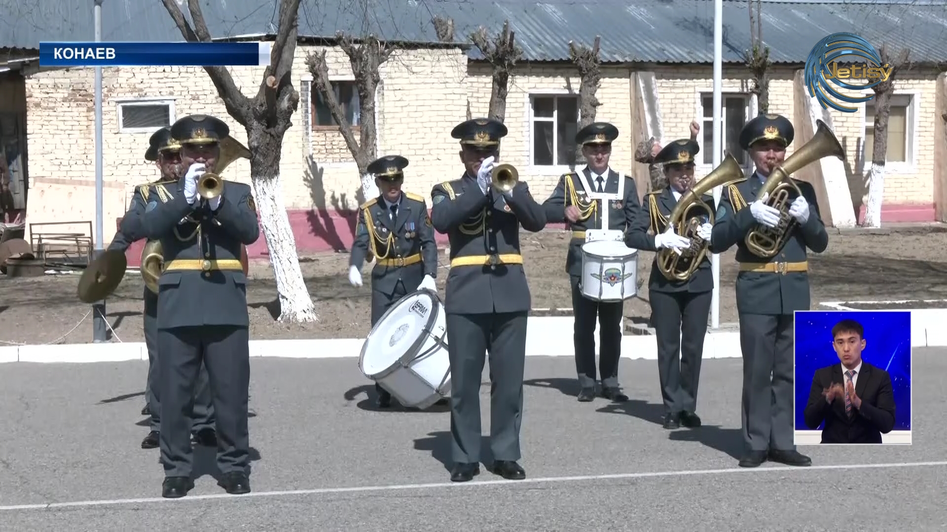 Учащиеся 10-11 классов приняли участие в военно-патриотических играх