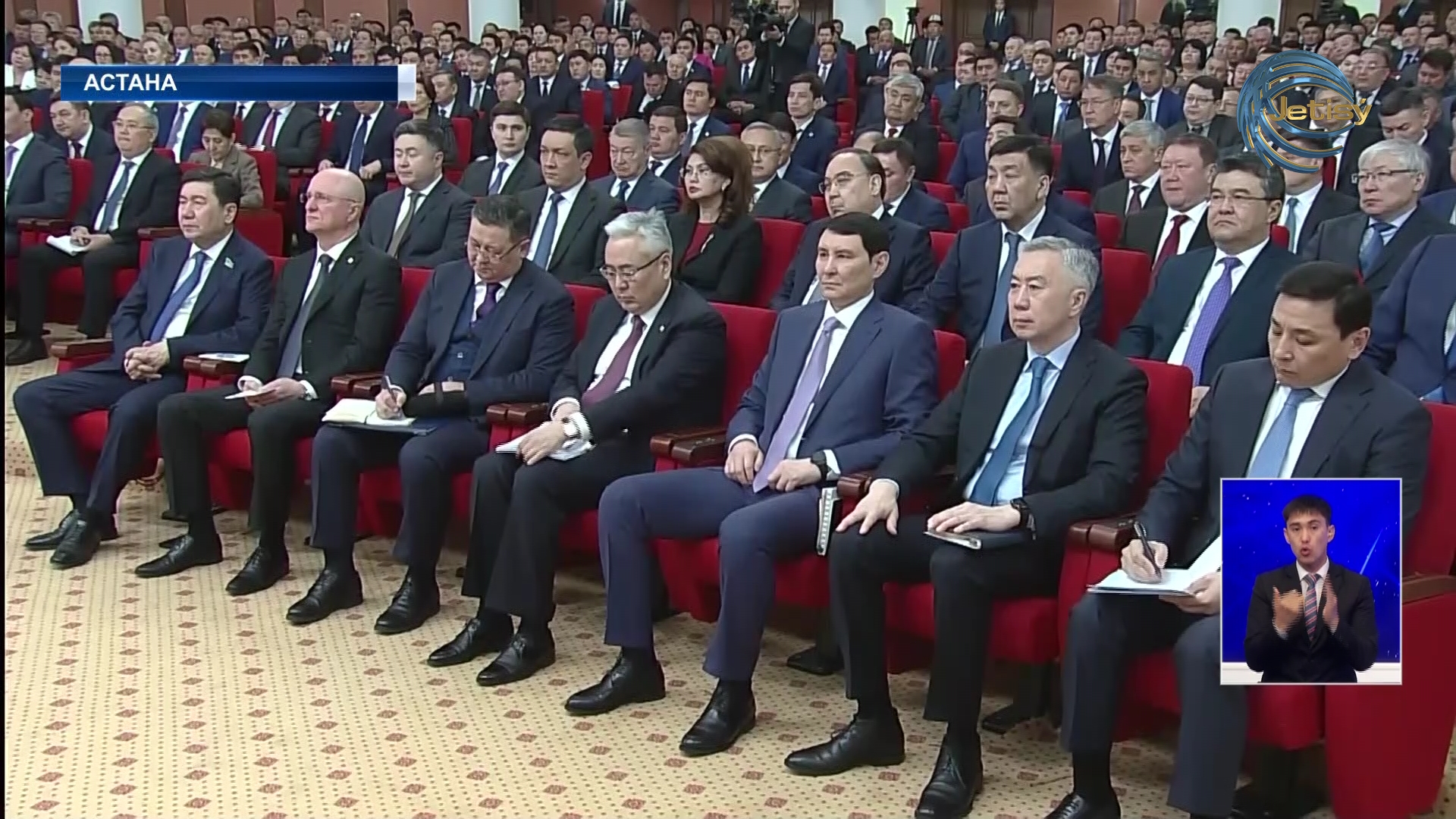 Президент поручил к 2030 году трудоустроить 3 миллиона 300 тысяч человек