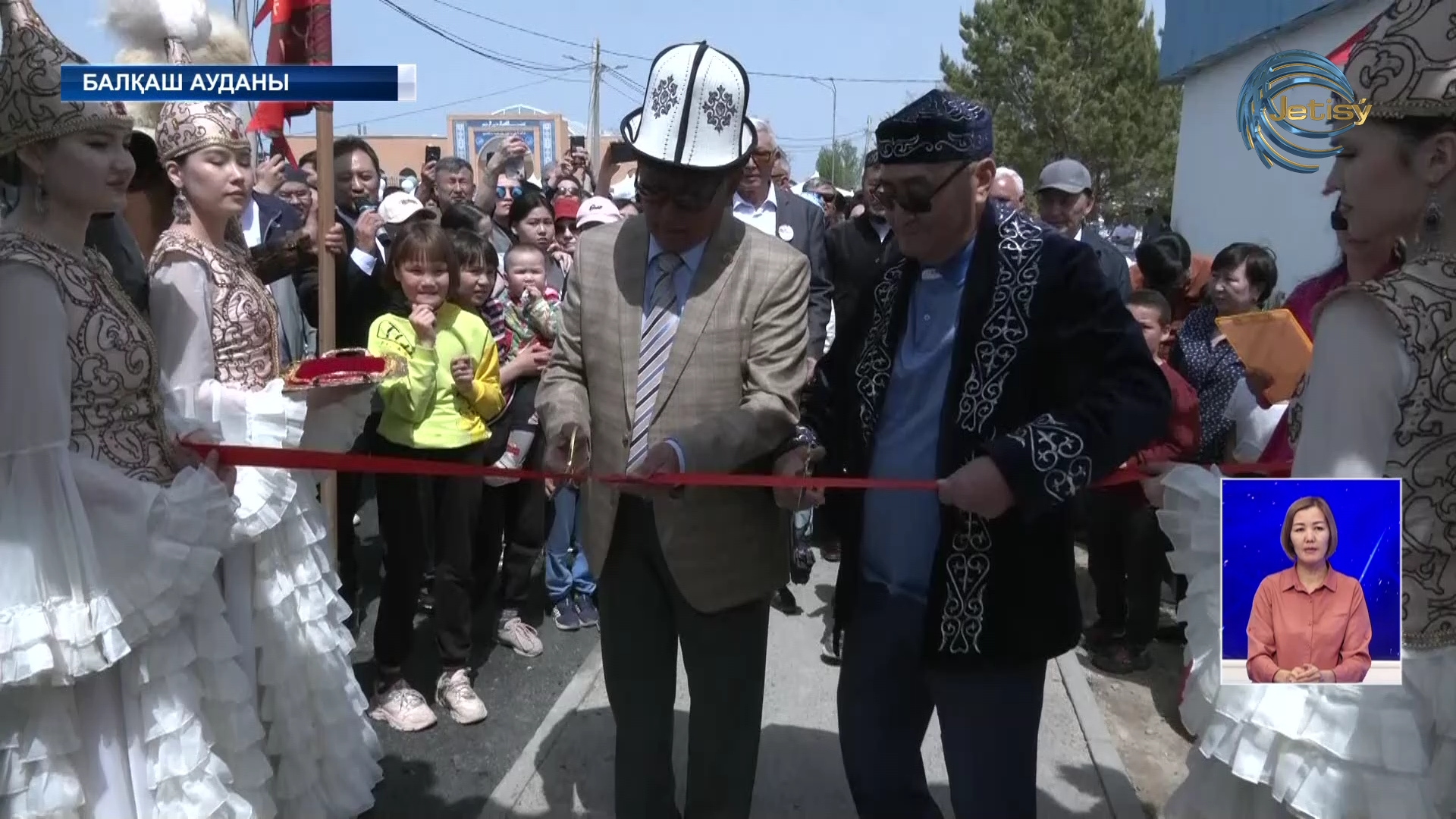 Балқаш ауданының меценаты тұрғындарға саябақ салып берді