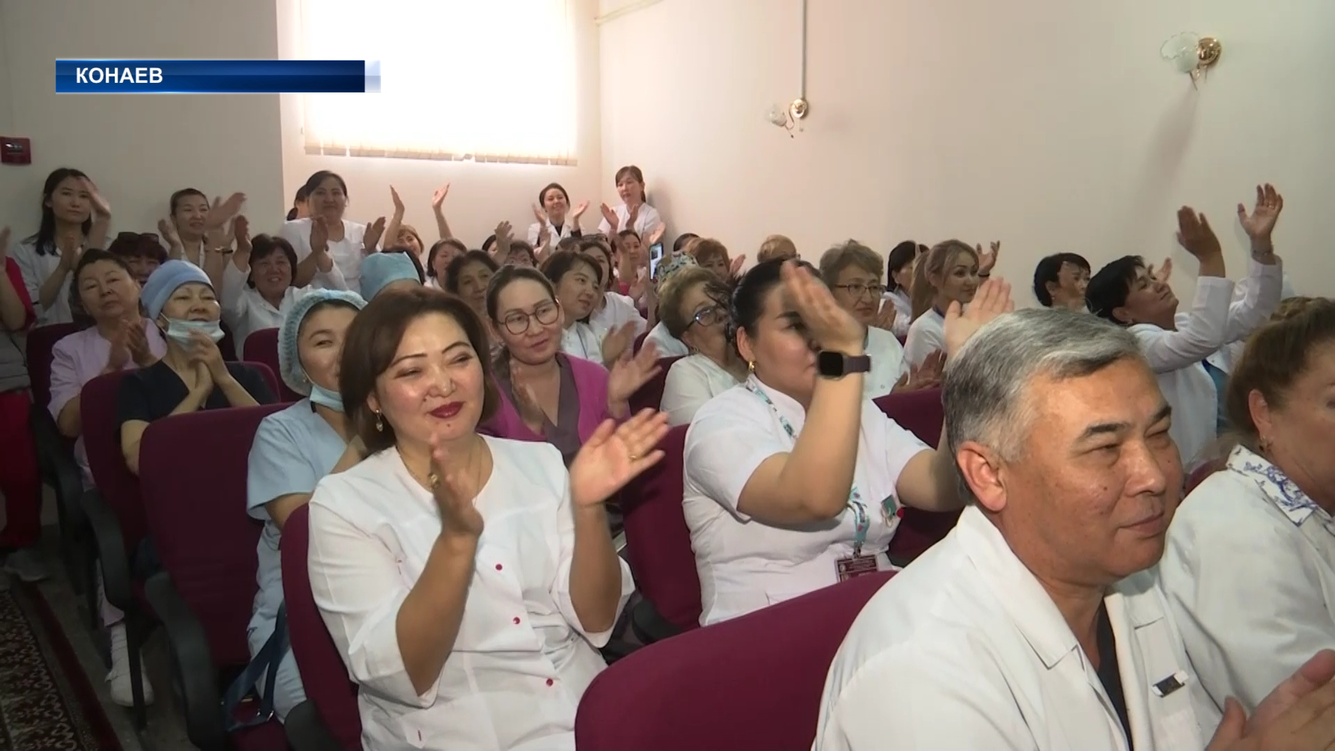 Они знают, как безболезненно  сделать инъекцию,  перевязку и вовремя принесут нужные  лекарства