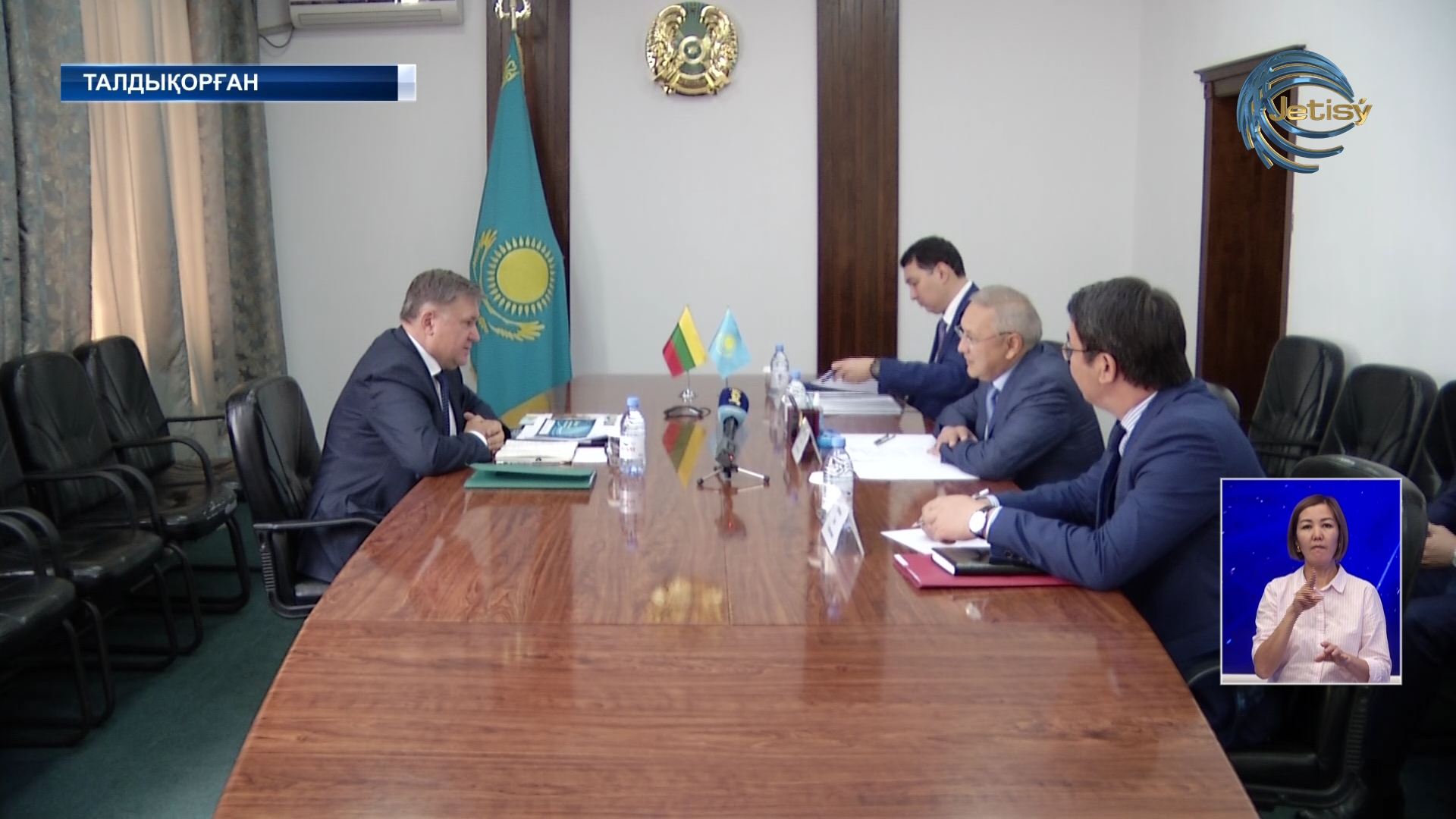 Бейбіт Исабаев литвалық елшімен кездесті
