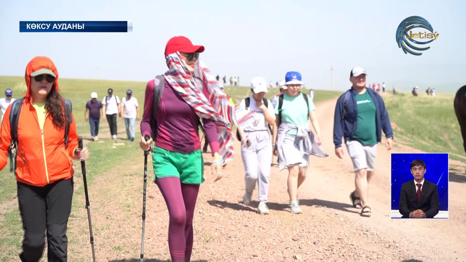 Жетісулық жастар Шаған тауының ең биік нүктесіне шықты