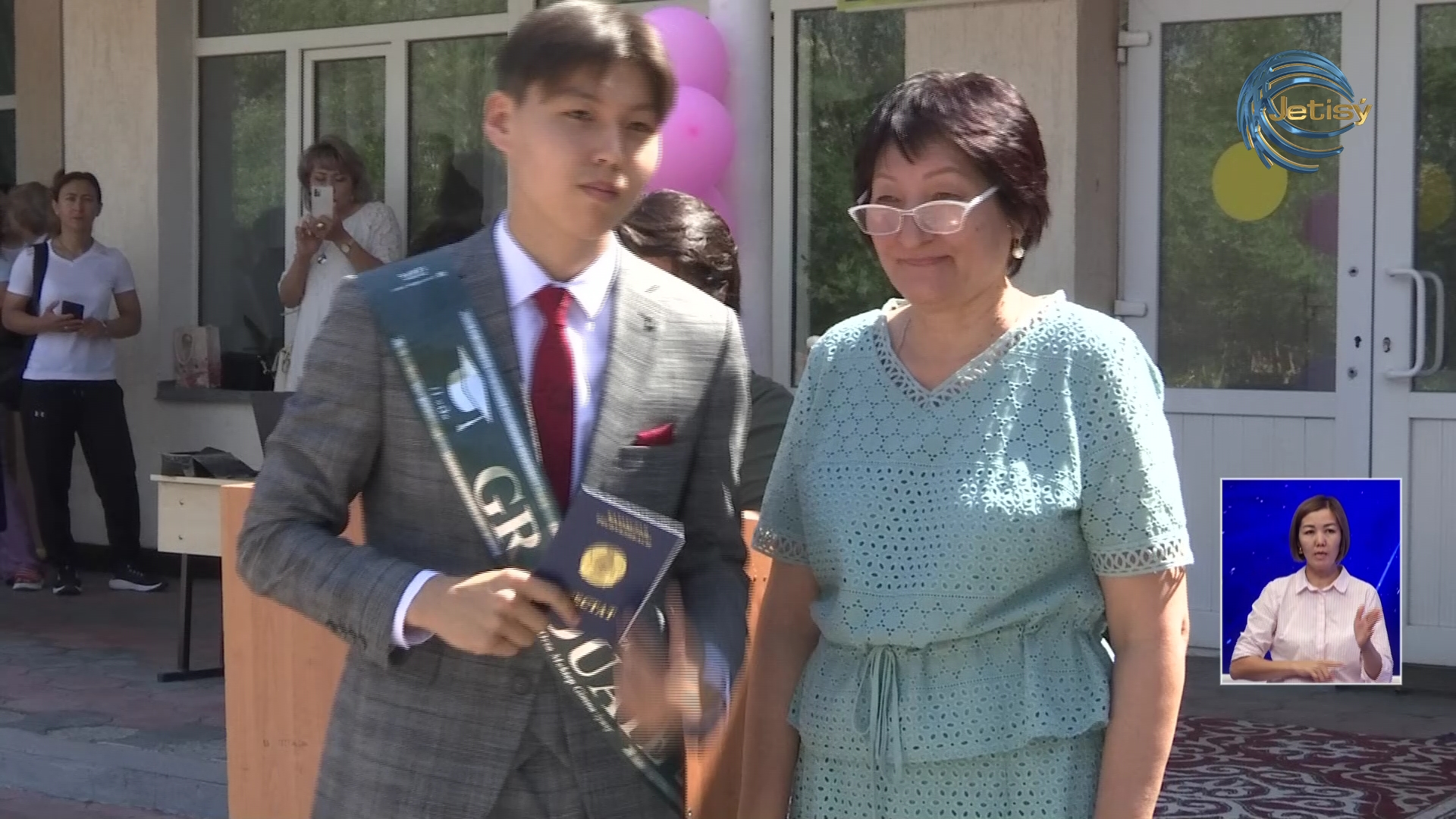 Жетісу облысында 6537 оқушы аттестат алды