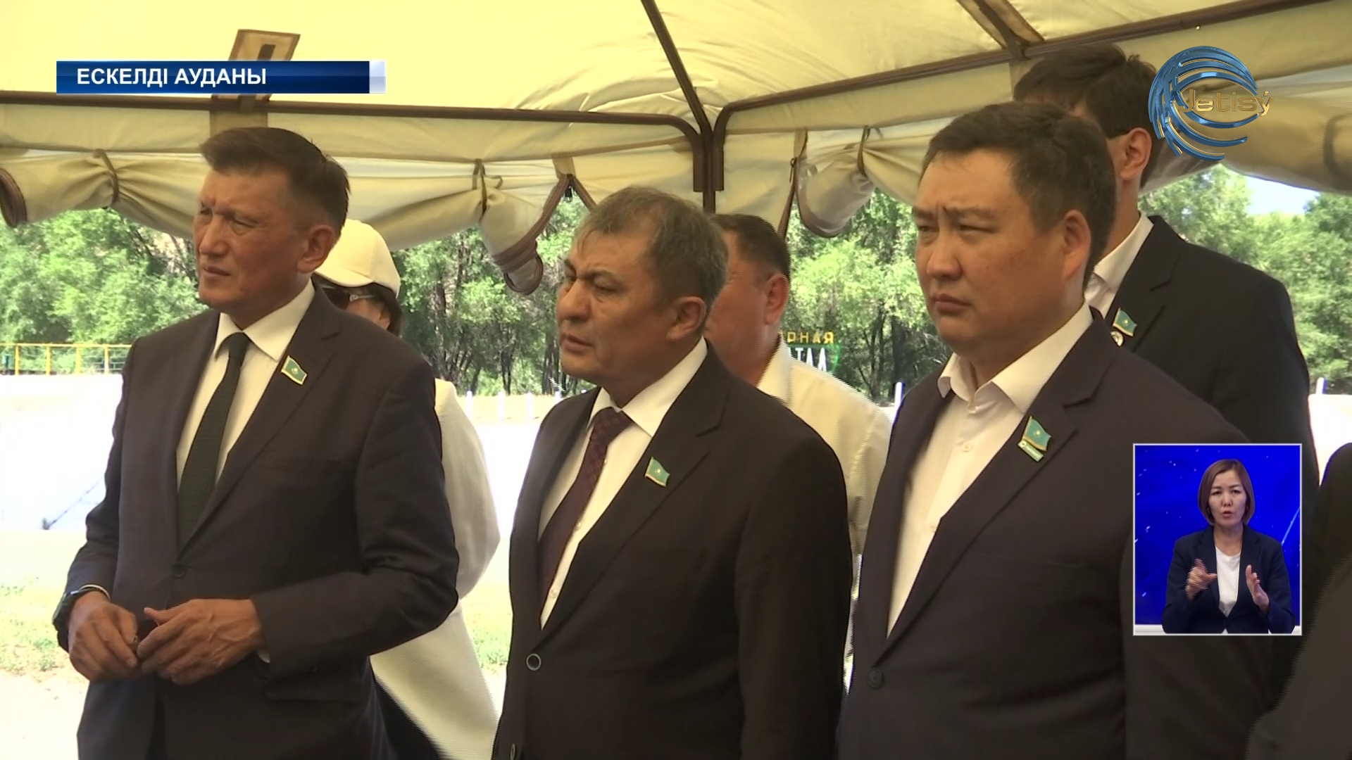 Депутаттар аудан-қалаларды аралады