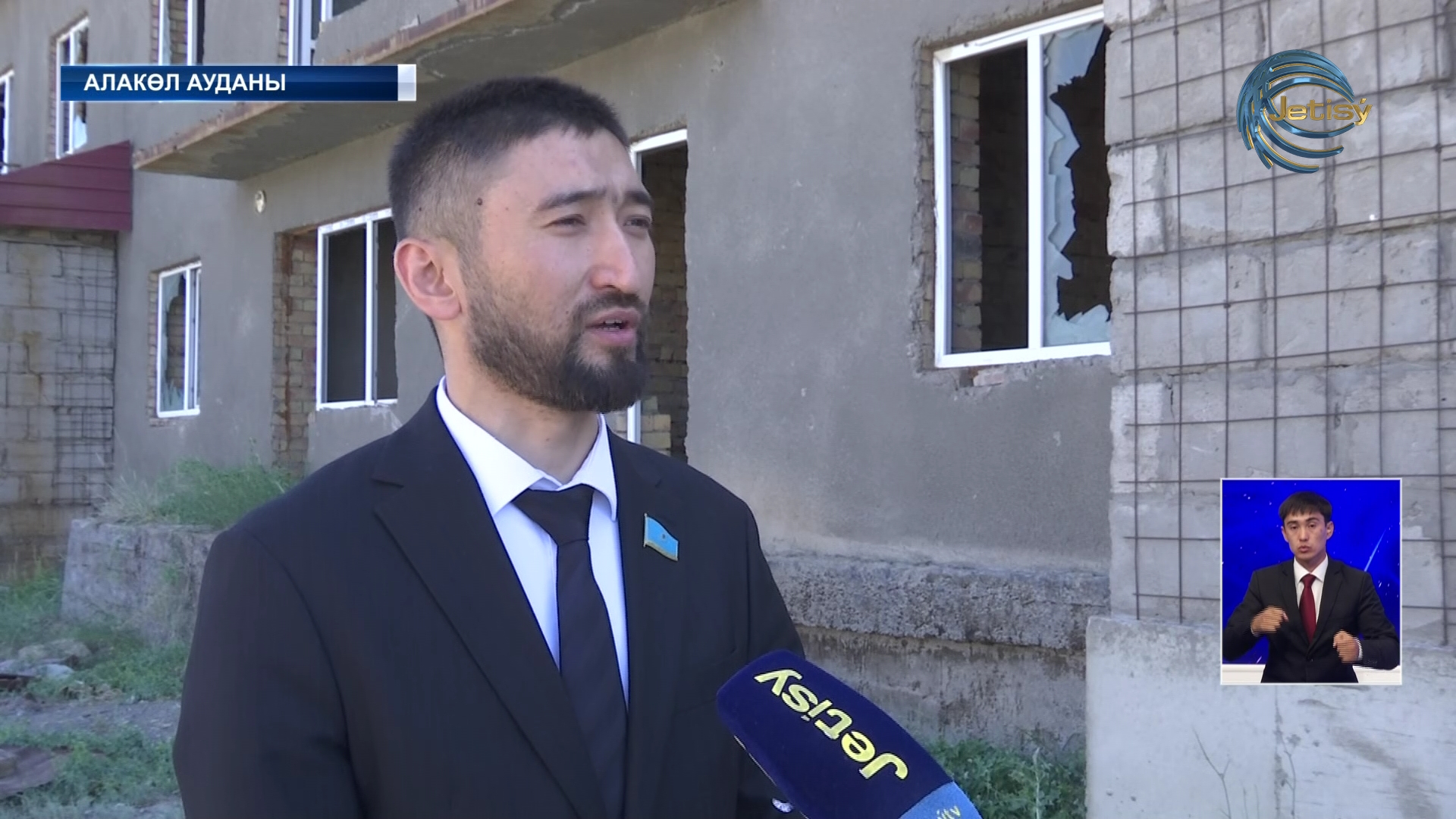 Депутаттар Алакөл ауданында халықпен кездесіп, бірқатар нысанды аралады