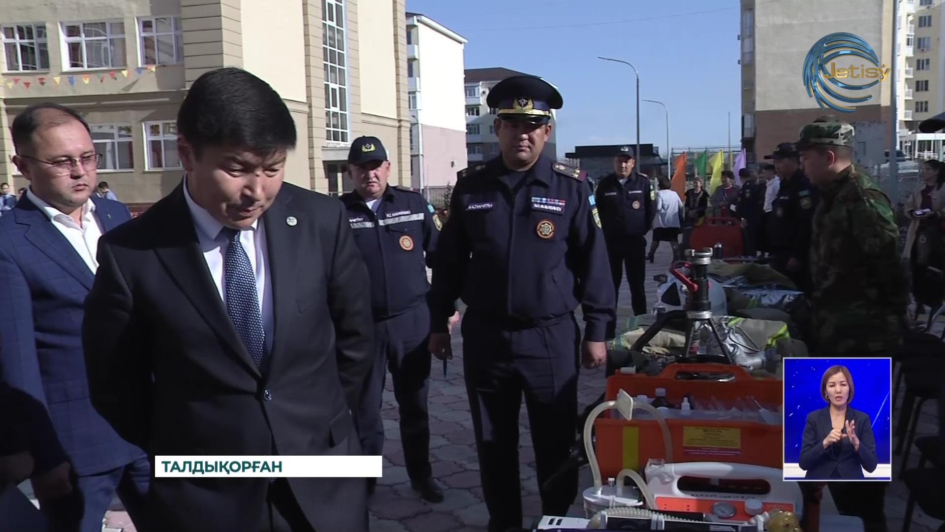 Бүкіл республика құтқарушылардың мерекесін атап өтуде