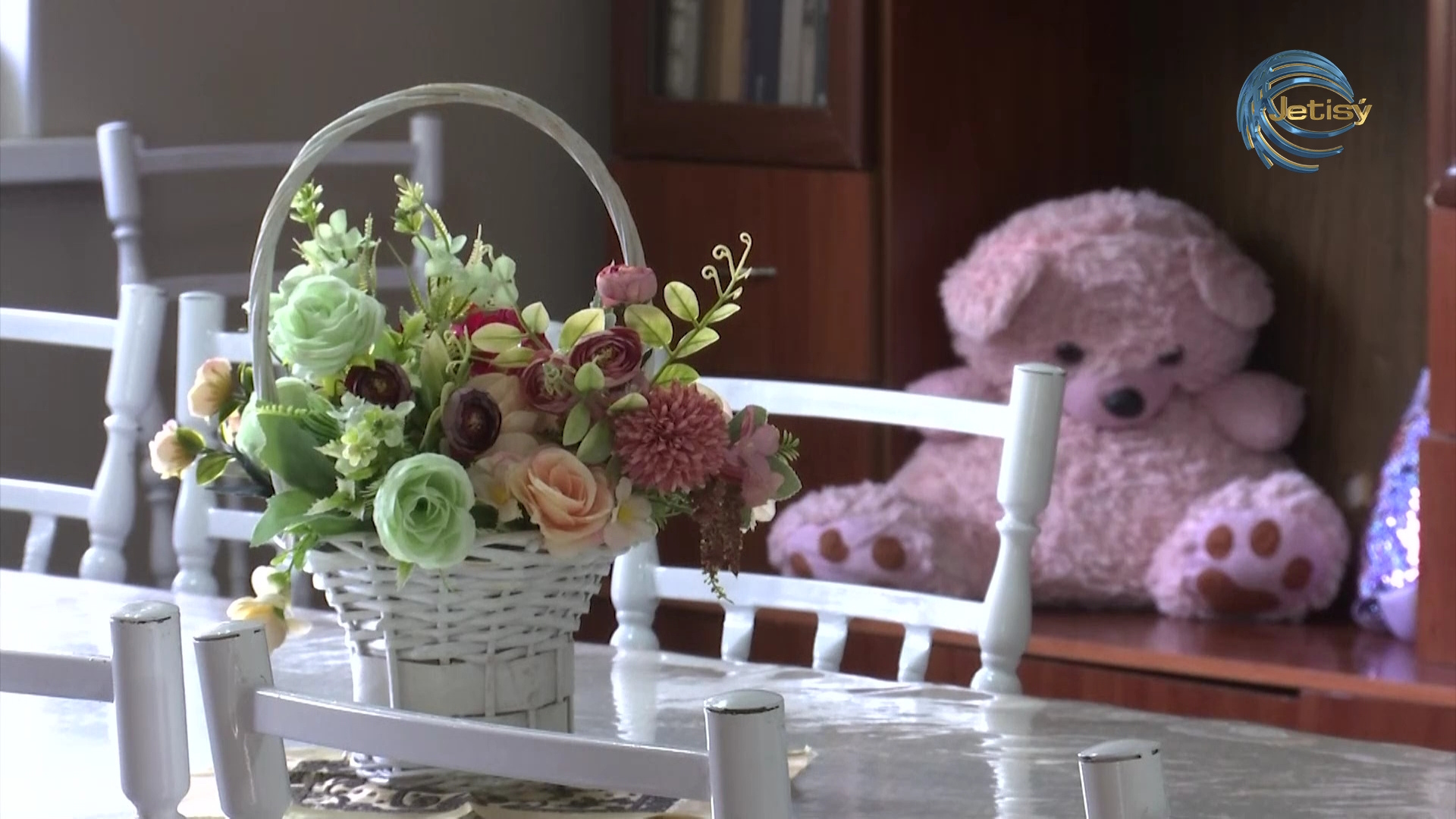 Жылы шаңыраққа жылу керек