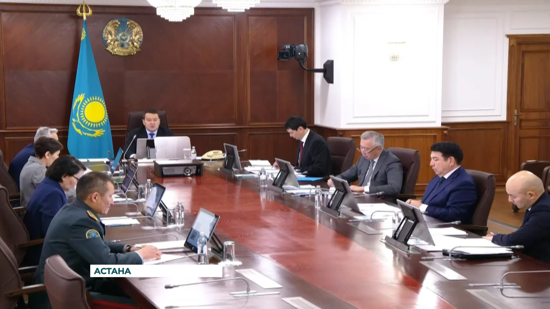 Почти на 5% выросла экономика Казахстана с начала года.