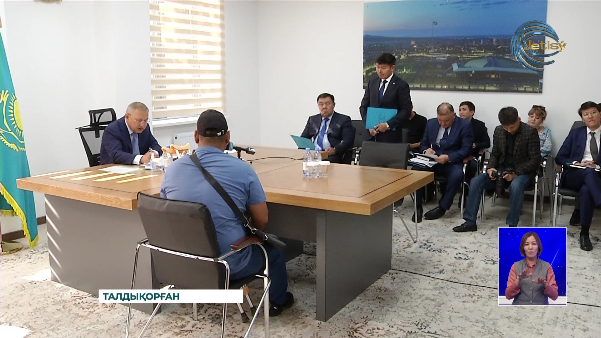 Жетісу облысы әкімі Бейбіт Исабаев тұрғындарды жеке мәселесі бойынша қабылдады