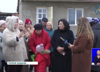 Бәйдібекте ауызсу, жол мәселесі өзекті