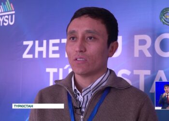 Жетісу облыстық туристік орталық мүшелері Түркістанға барды