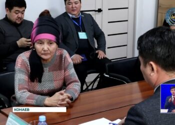 Председатель маслихата АО провел личный прием граждан