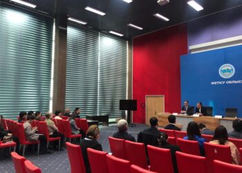 Комплаенс-офицер Абдрахманов Т.А. разъяснил участникам встречи антикоррупционную политику государства