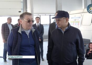 Жетісу облысының әкімі өнеркәсіп нысандарын аралады