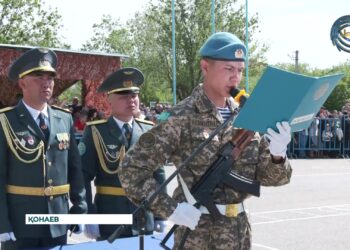 Жас сарбаздар әскери ант қабылдады / ДШБ