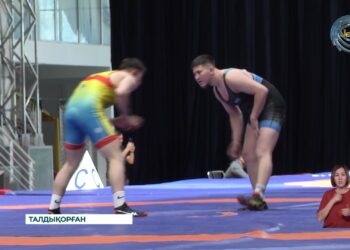 Талдықорғанда еркін күрестен жастар арасында республикалық жарыс басталды
