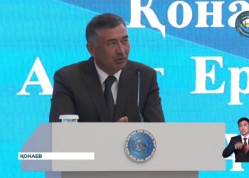 Қонаев қаласының әкімі тұрғындармен кездесті