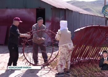 Пострадавшие от стихийного бедствия продолжают получать гуманитарную помощь