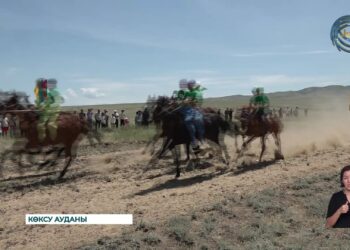 Жарлыөзек ауылында ауқымды бәйге өтті