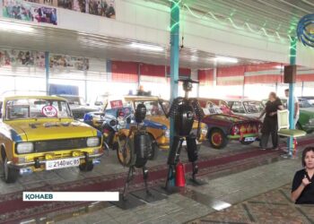 «Тұлпар» ретро авто-көліктер салоны жанынан әскери техникалар музей ашылды