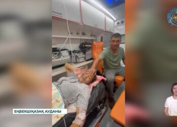 Еңбекшіқазақ ауданында фельдшерлік жедел жәрдем бригадасы жүкті әйелді үйінде босандырып алды