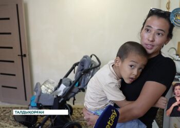 Ерекше балаларға көпфункционалды арбалар табысталды