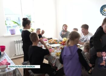 В бласти Жетісу мать усыновившая 16 детей, стала обладательницей нового дома