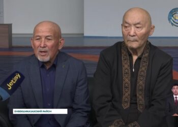 Турнир памяти Асана Токкожаулы собрал борцов из трех регионов страны