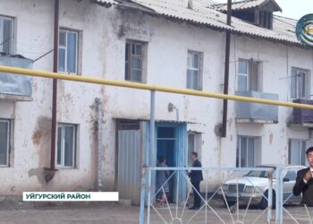 Дома в селе Шонжи вот-вот рухнут