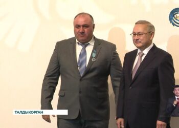 Ко Дню Республики свыше 40 жителей области Жетысу удостоены государственных наград