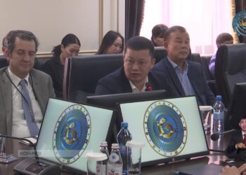 Строительство завода остановилось