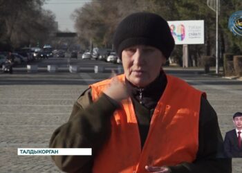 16 лет глухонемая женщина работает в компании «Коркейту»