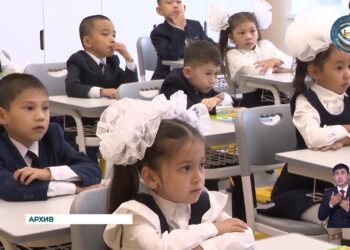 На пленарном заседании подняли тему дефицита ученических мест в Казахстане