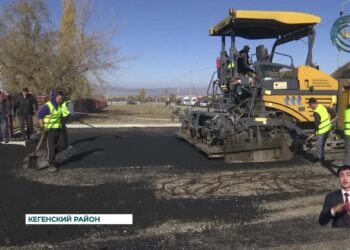 В Кегенском районе одновременно в 14 населенных пунктах ведется ремонт дорог