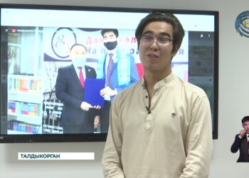 Несмотря на потерю слуха, Диас Наби талантливый художник и фотограф