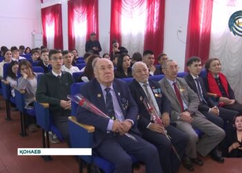 Жастар соғыс және тыл ардагерлерін құттықтады