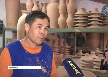Қонаев қаласында қыш өнері қарқын алып келеді