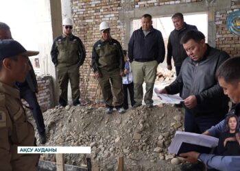 Әлібек Жақанбаев Ақсу және Сарқан аудандарындағы құрылыс нысандарын аралады