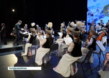 Талдықорғанда Нұрғиса Тілендиевтің 100 жылдығына арналған концерт өтті