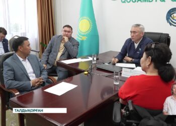 Халық қалаулысы қала тұрғындарын жеке мәселелерімен қабылдады