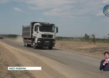 Ақсу ауданында тоз-тозы шыққан ішкі жолдар қалпына келтірілуде