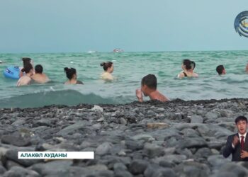 Алакөлде туристік маусым қызып тұр