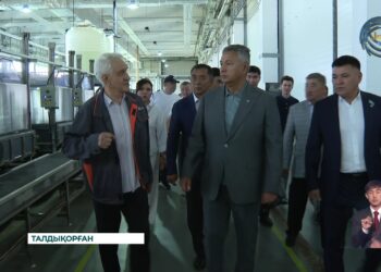 Депутат мажилиса парламента РК Азат Перуашев с рабочим визитом посетил Жетысускую область