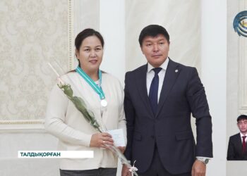 Талдықорғанда көпбалалы аналарға құрмет көрсетілді